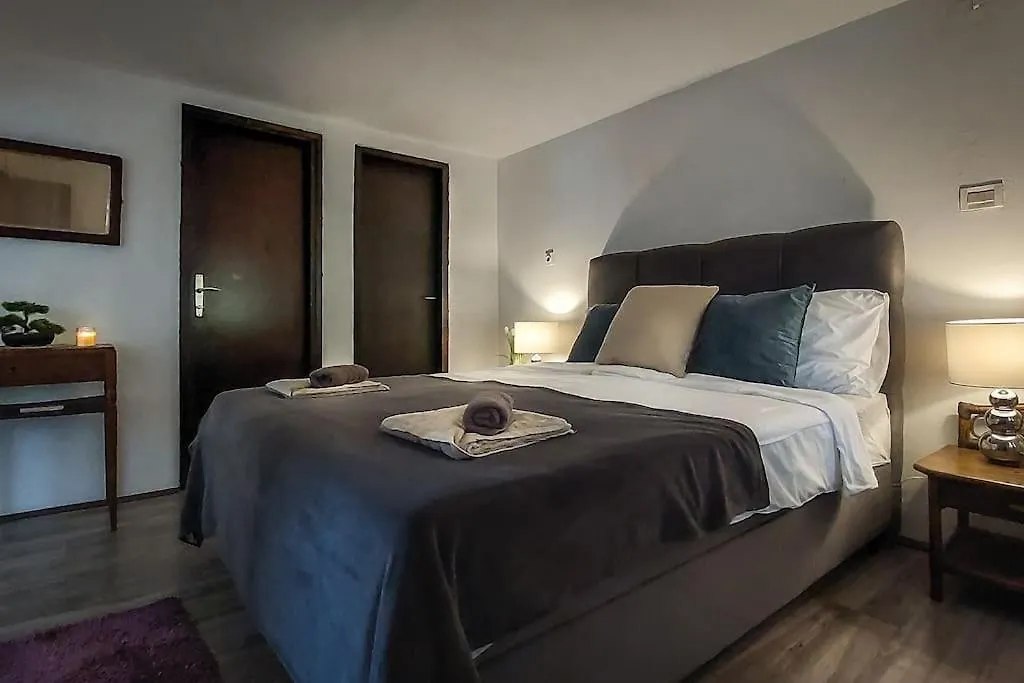 Beautiful Apartment For Two With A Pool Rovinjsko Selo Apartahotel