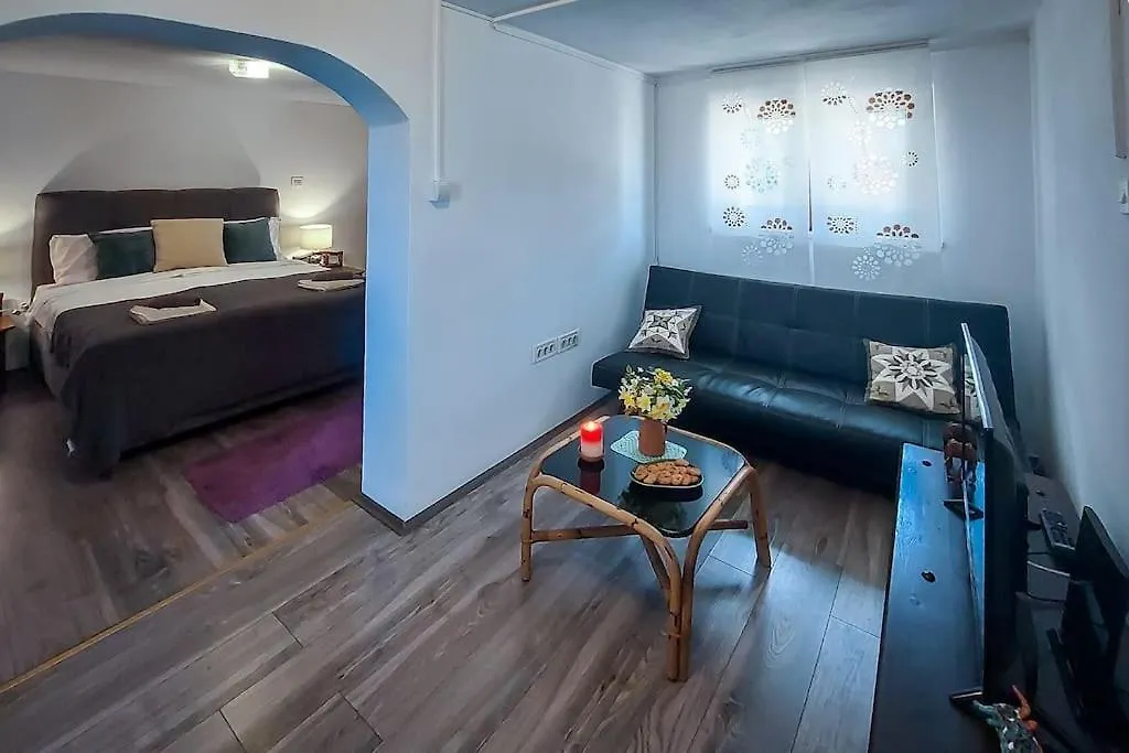 Beautiful Apartment For Two With A Pool Rovinjsko Selo Apartahotel