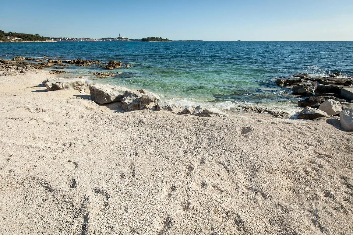 Apartahotel Beautiful Apartment For Two With A Pool Rovinjsko Selo Croacia